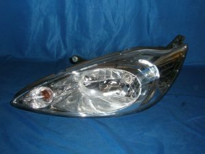 ford-0051 Světlo Ford Ka 2009-2012 cena 2200kč.